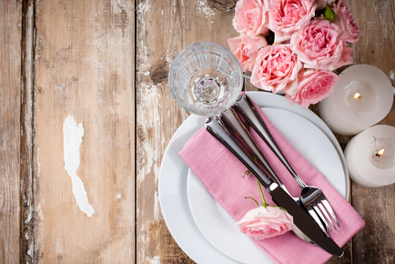 catering_tafeldekking_roze